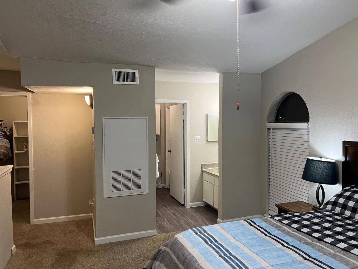 Beautiful 1-Bedroom Townhome With Nice Amenities Houston Exterior foto