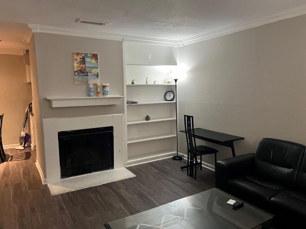 Beautiful 1-Bedroom Townhome With Nice Amenities Houston Exterior foto